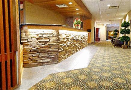 Border Inn & Suites Лойдминстер Екстериор снимка